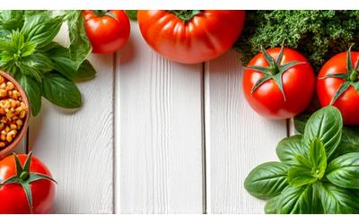 Un colorato assortimento di ingredienti freschi per una cucina sana e deliziosa